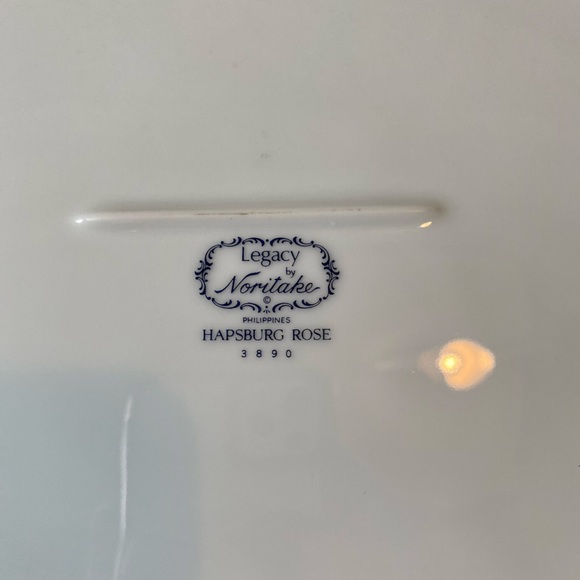 Noritake - Hapsburg Rose Set - Picture 3 of 11